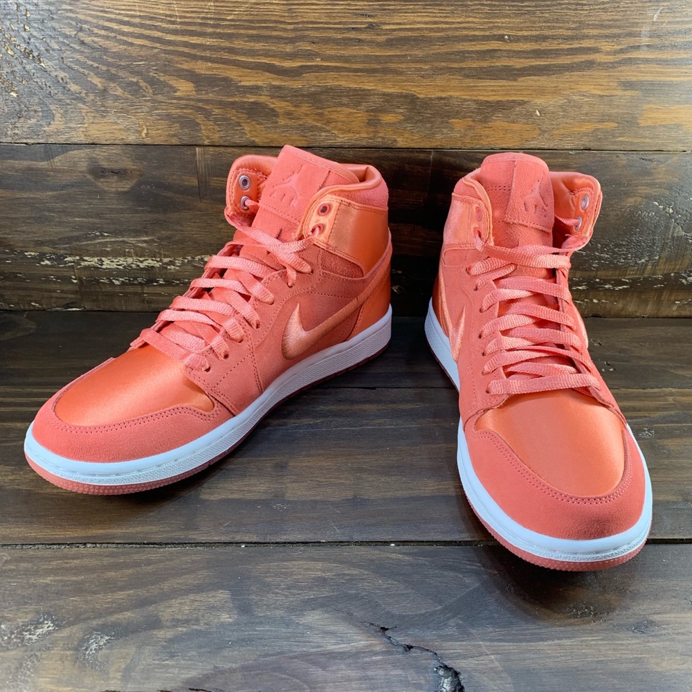 Air Jordan 1 Retro High SOH Womens Shoes - Picture 5 of 8